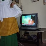 Siswa MI Mathla’ul Anwar Ikuti Upacara HUT RI ke-80 Secara Daring dari Rumah